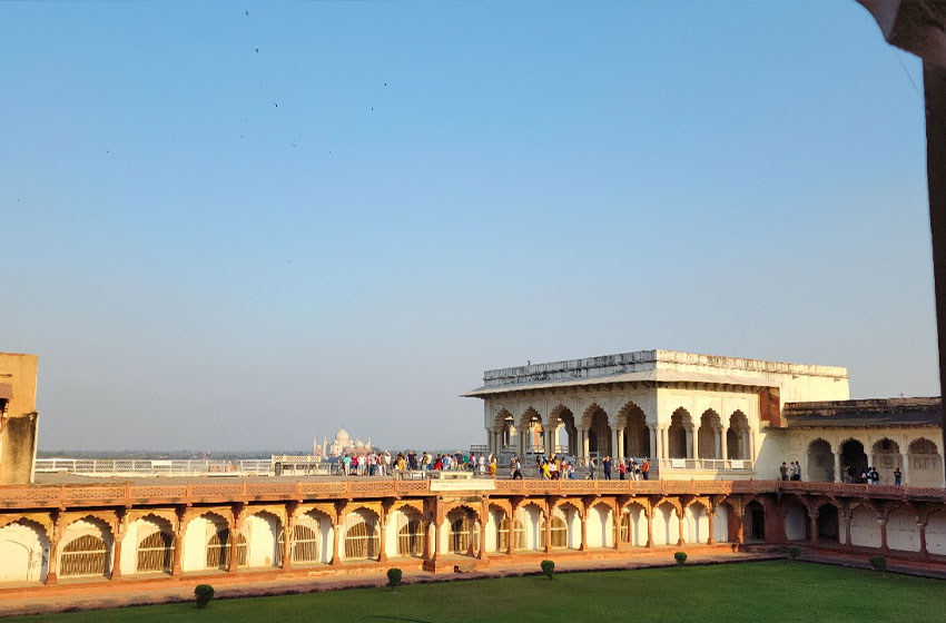 Is It Safe to Hire a Driver in India Guide