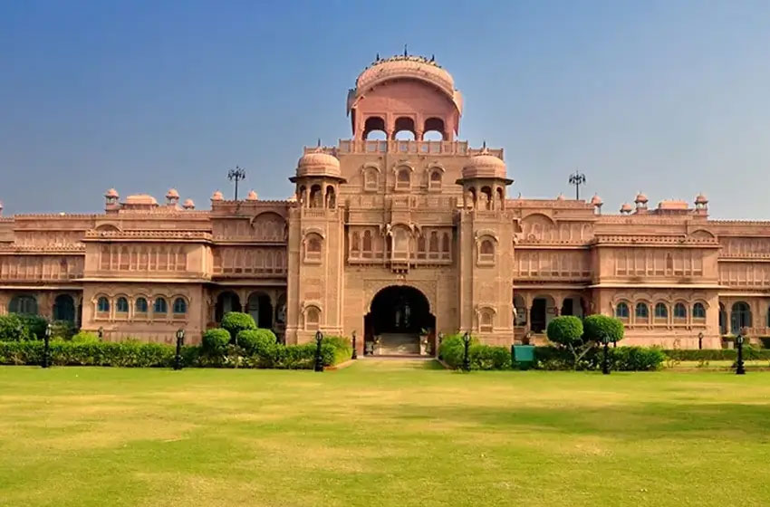 Tour Guide Services in Bikaner | Licensed Local Guides